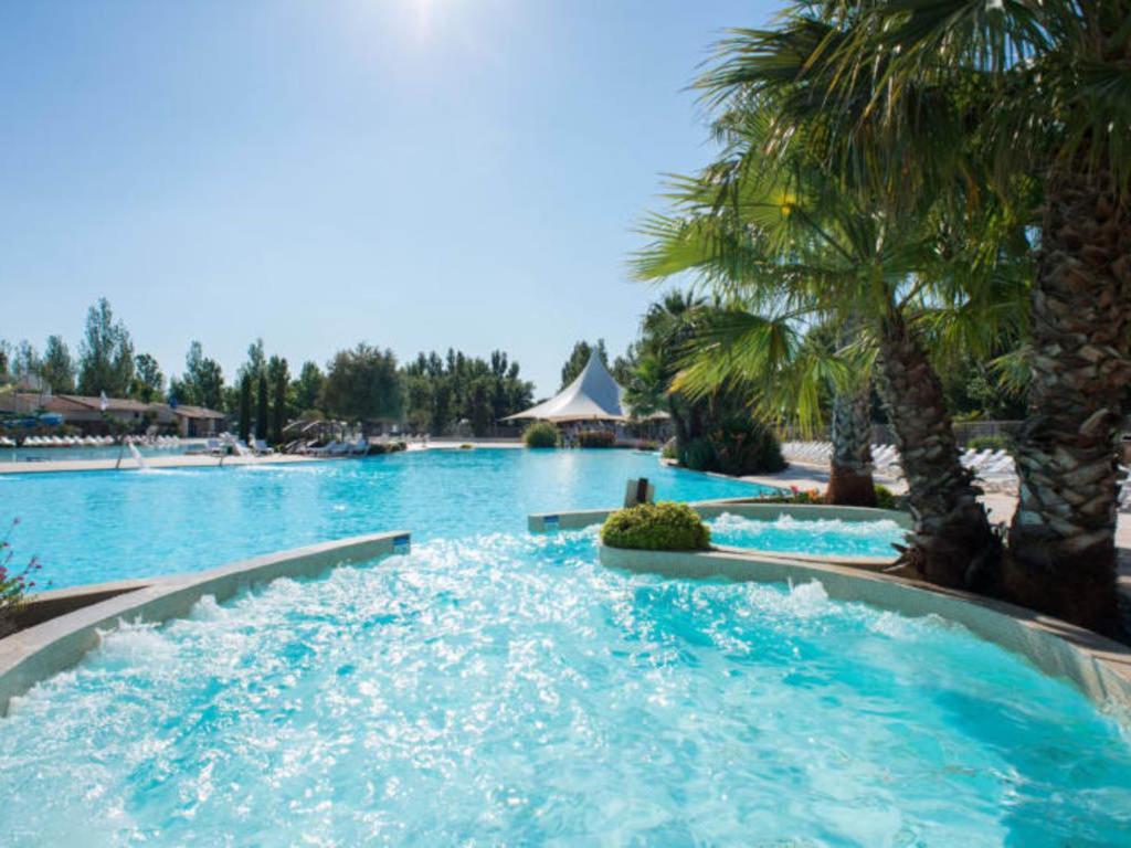 Camping Carabasse Vias Plage. Екстериор снимка