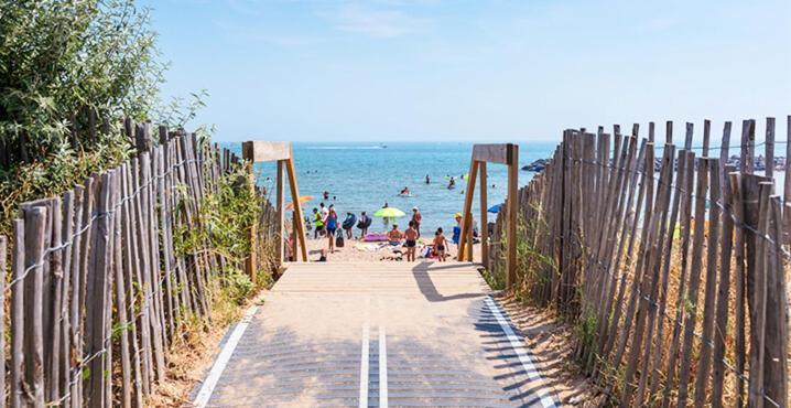 Camping Carabasse Vias Plage. Екстериор снимка